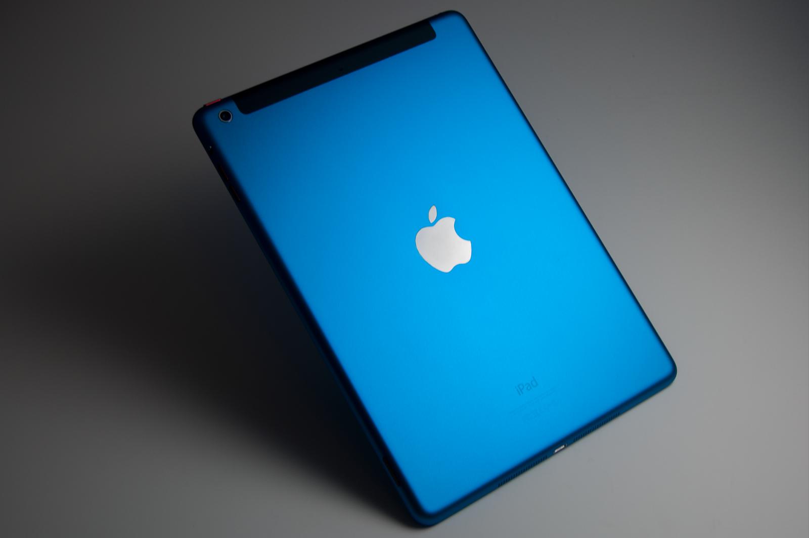 iPad blue