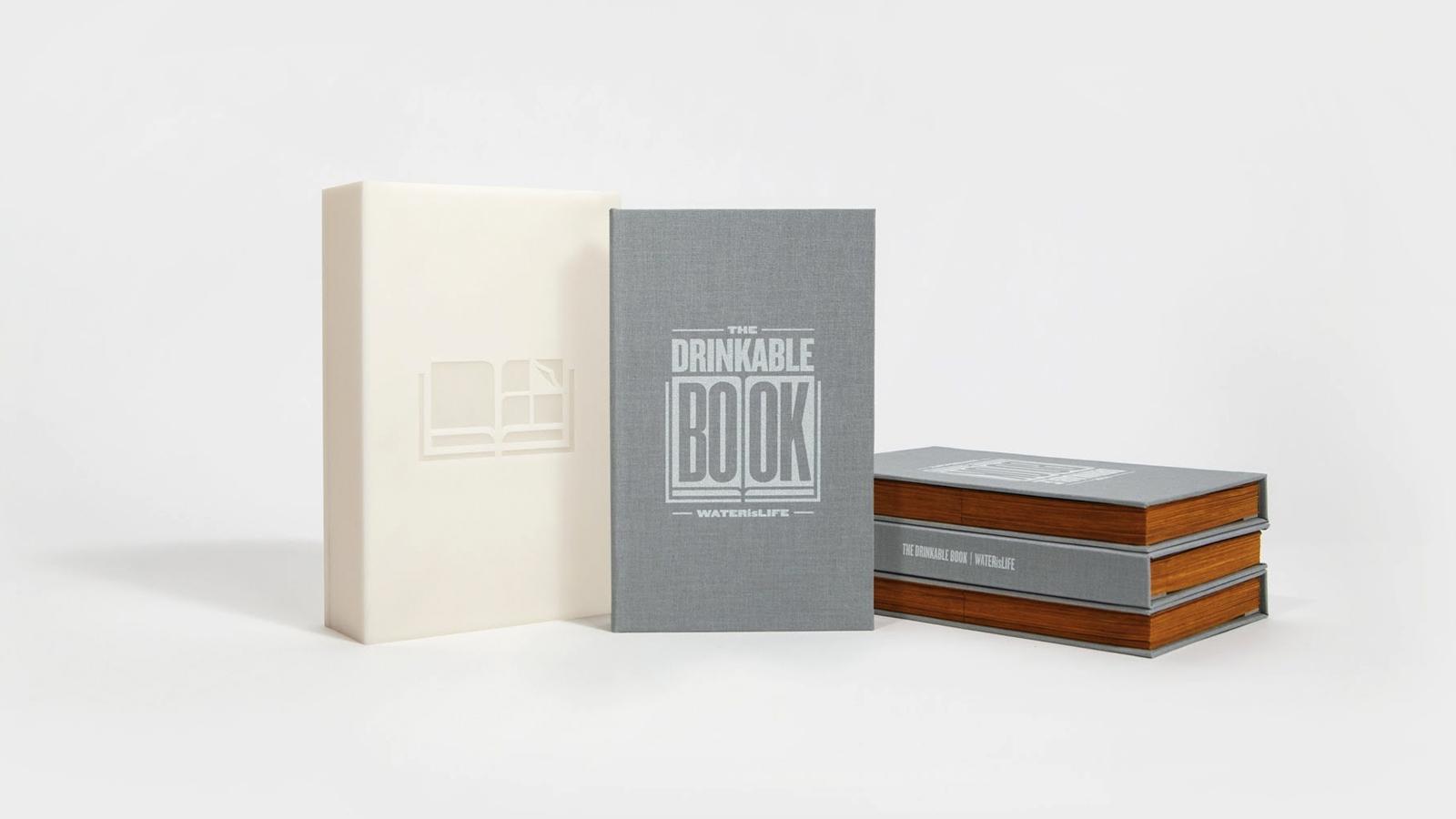 The Drinkable Book Jede Seite ein Wasserfilter Das Filter