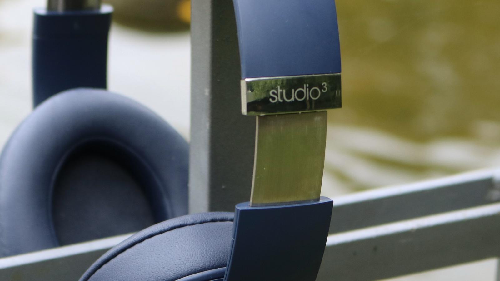 Studio 3 Wireless 02