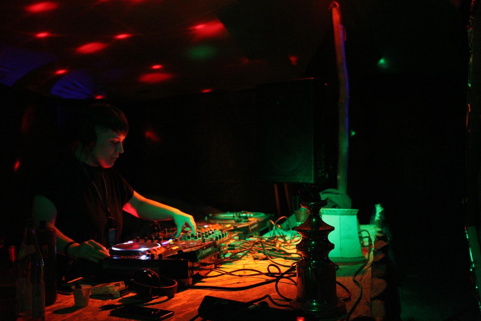 Omoh Party 03 DJ Alexandr