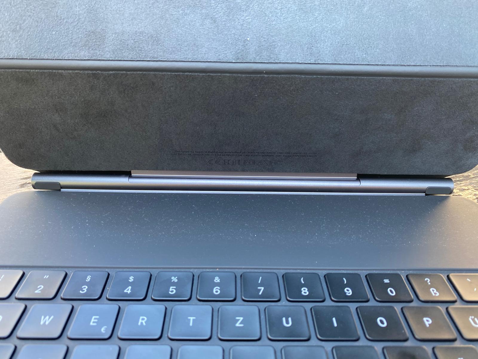 iPad Pro 2020 Magic Keyboard Close-up