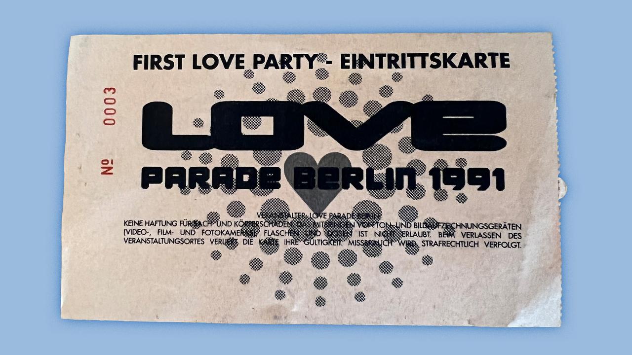 Konzerterinnerungen Love Parade Party Halle Weissensee 1991