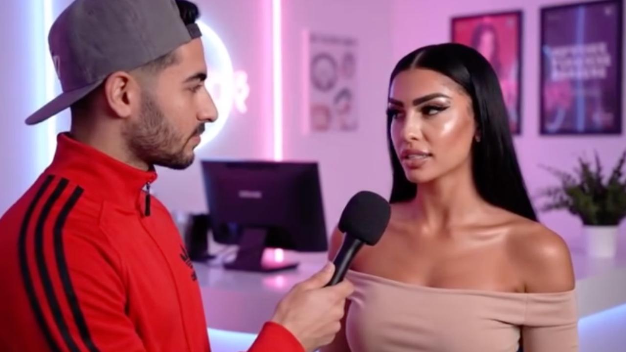 Hakim Decoded Banner. Interview mit junger Frau